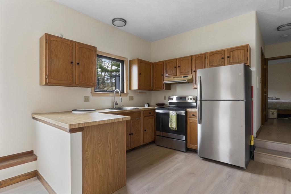 8 Hickory Hill Rd