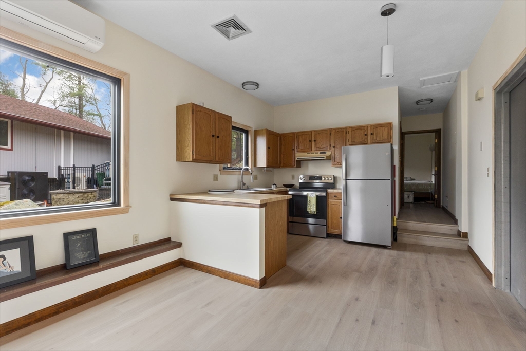 8 Hickory Hill Rd