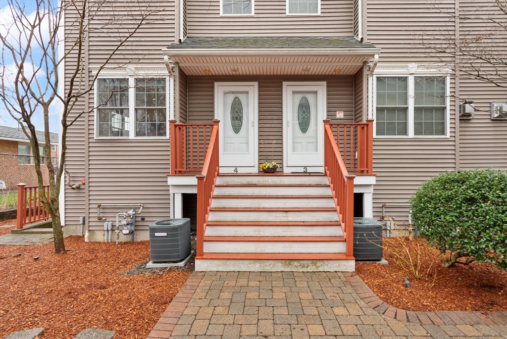 25 Hastings Ave. # 4