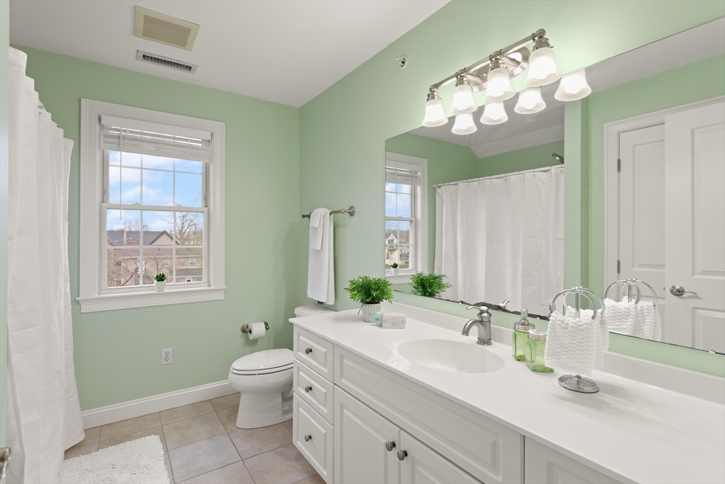 25 Hastings Ave. # 4