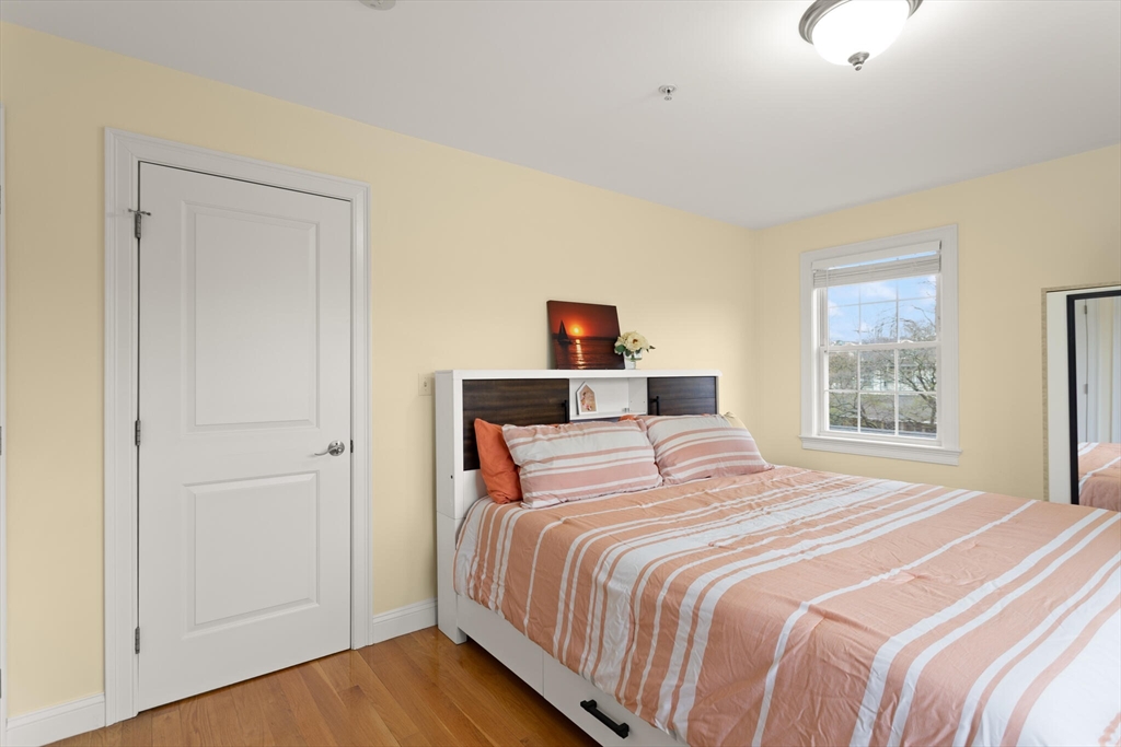 25 Hastings Ave. # 4