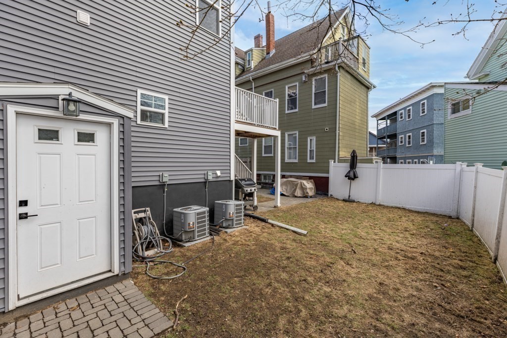 24 Robinson St # 24