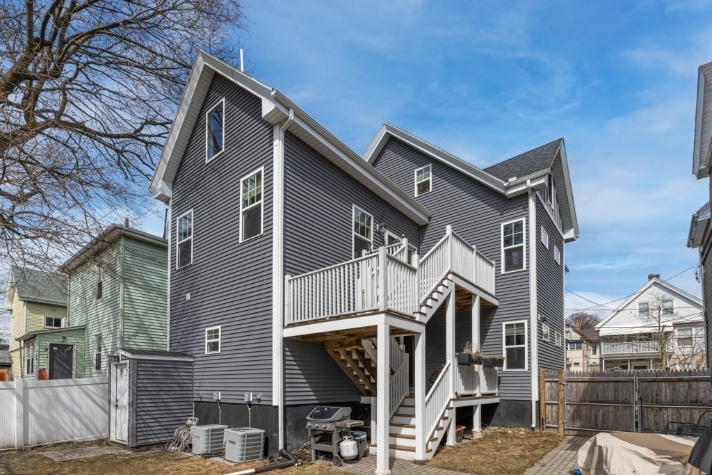 24 Robinson St # 24