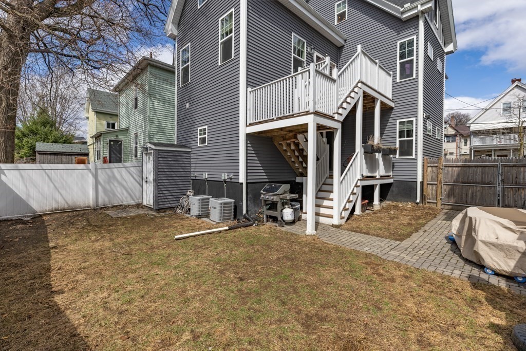24 Robinson St # 24