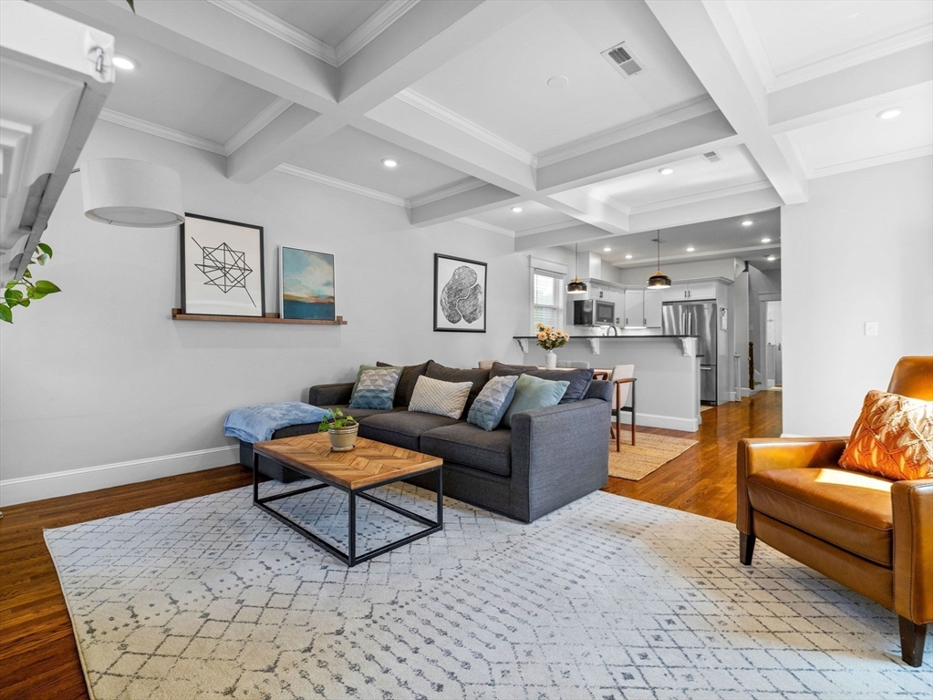 402 Medford St # 2