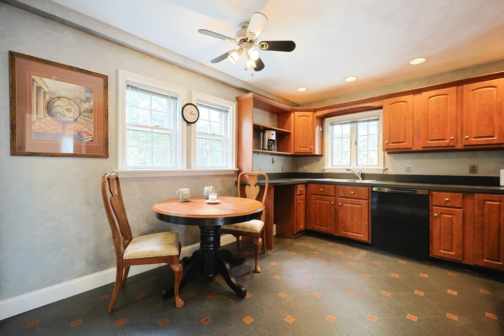 12 Celia Rd