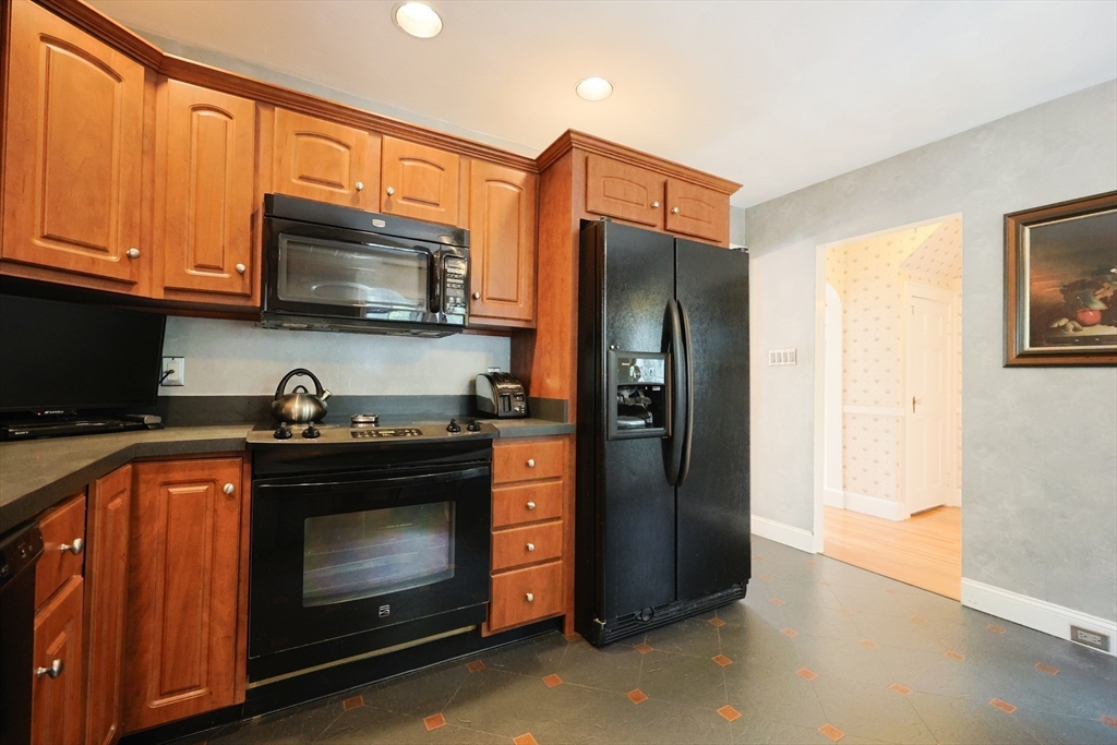 12 Celia Rd