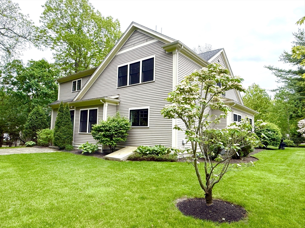 111 Laconia St