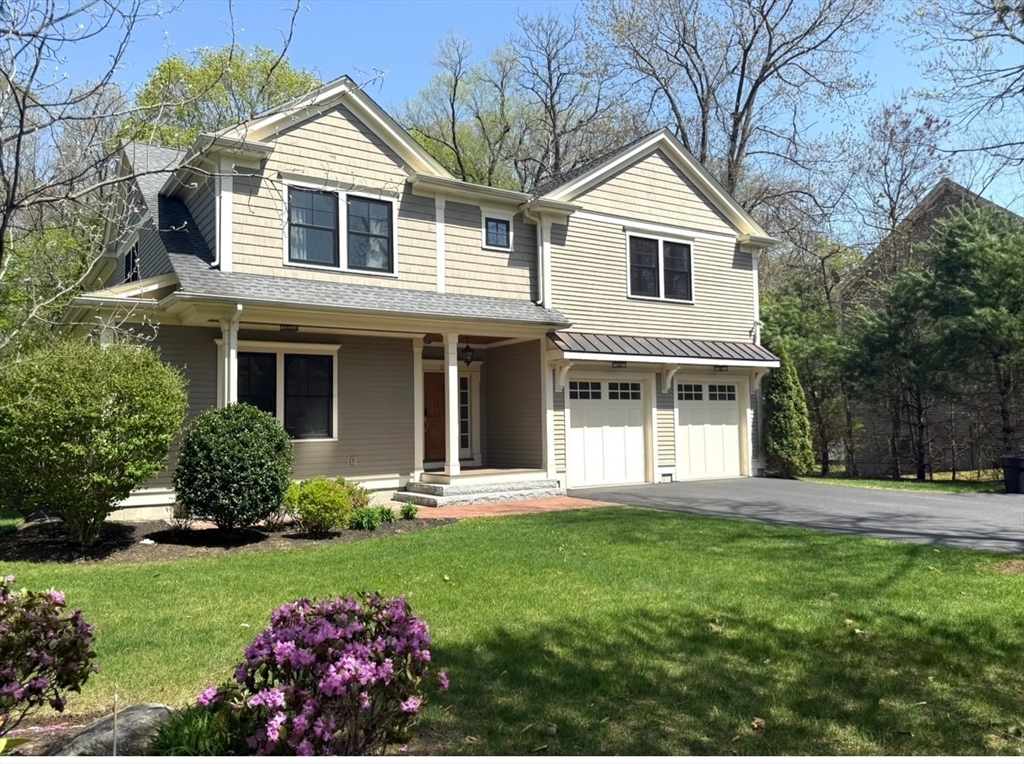 111 Laconia St