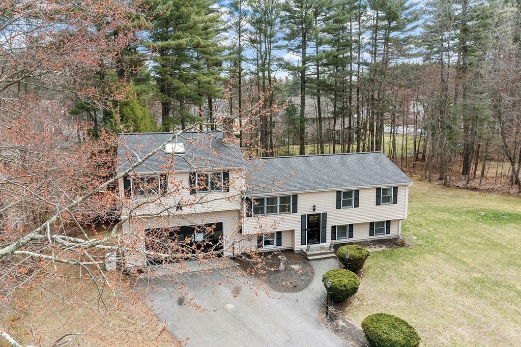 65 Horse Pond Rd