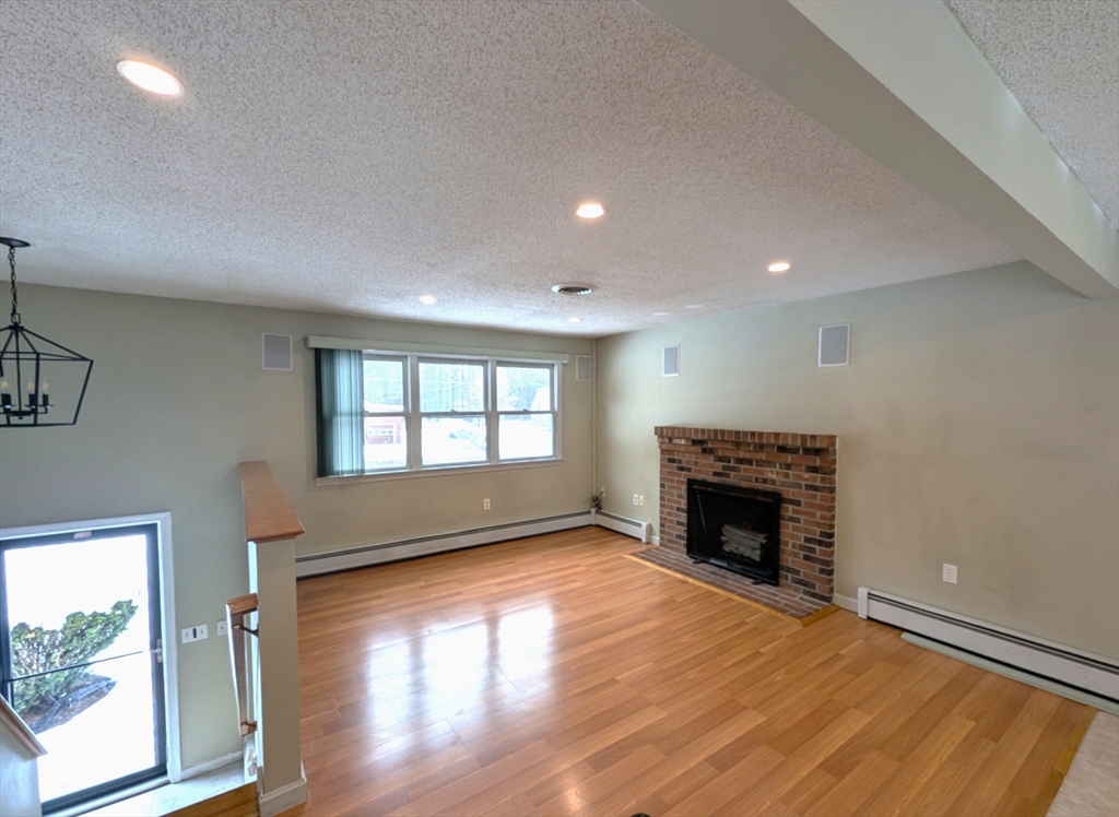 65 Horse Pond Rd