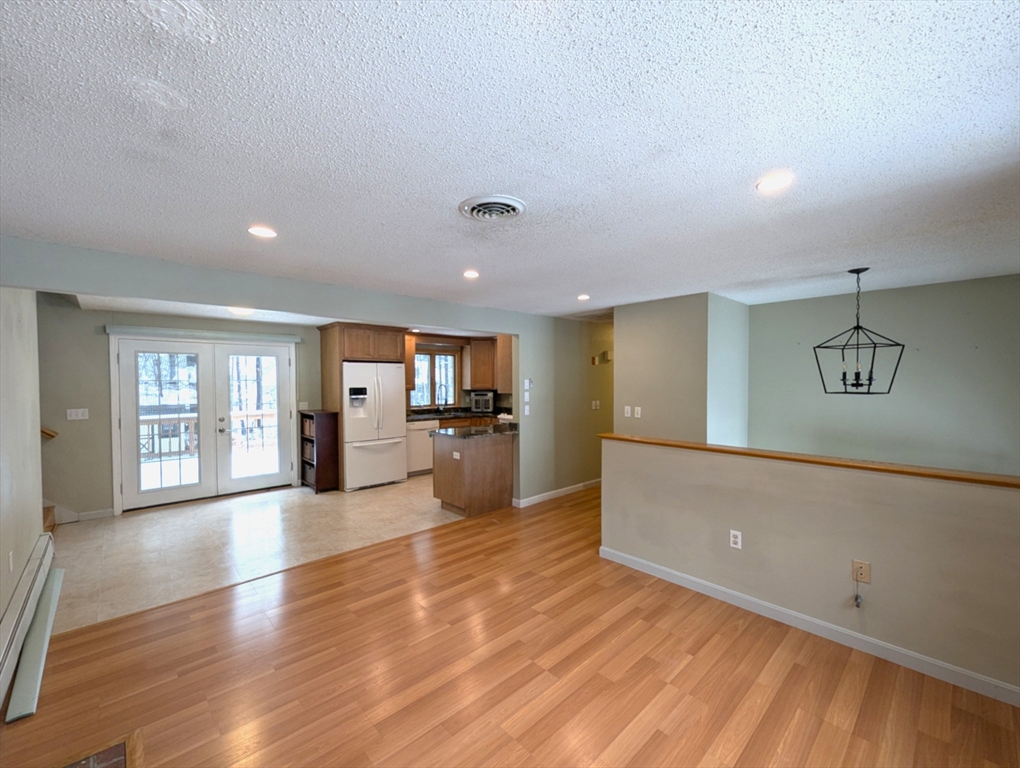 65 Horse Pond Rd