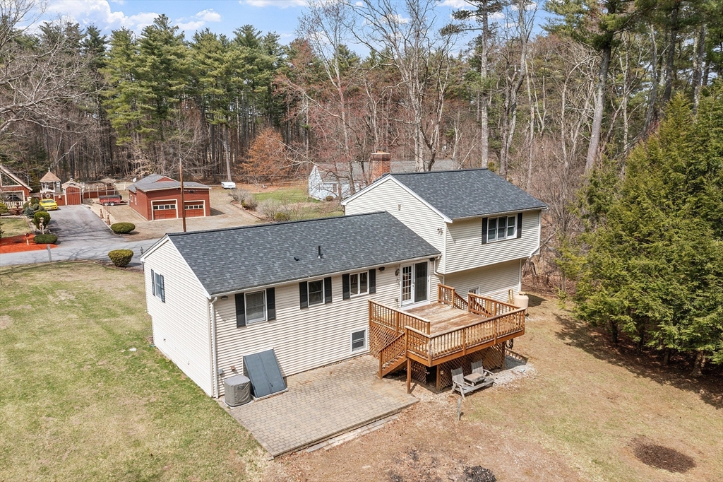 65 Horse Pond Rd