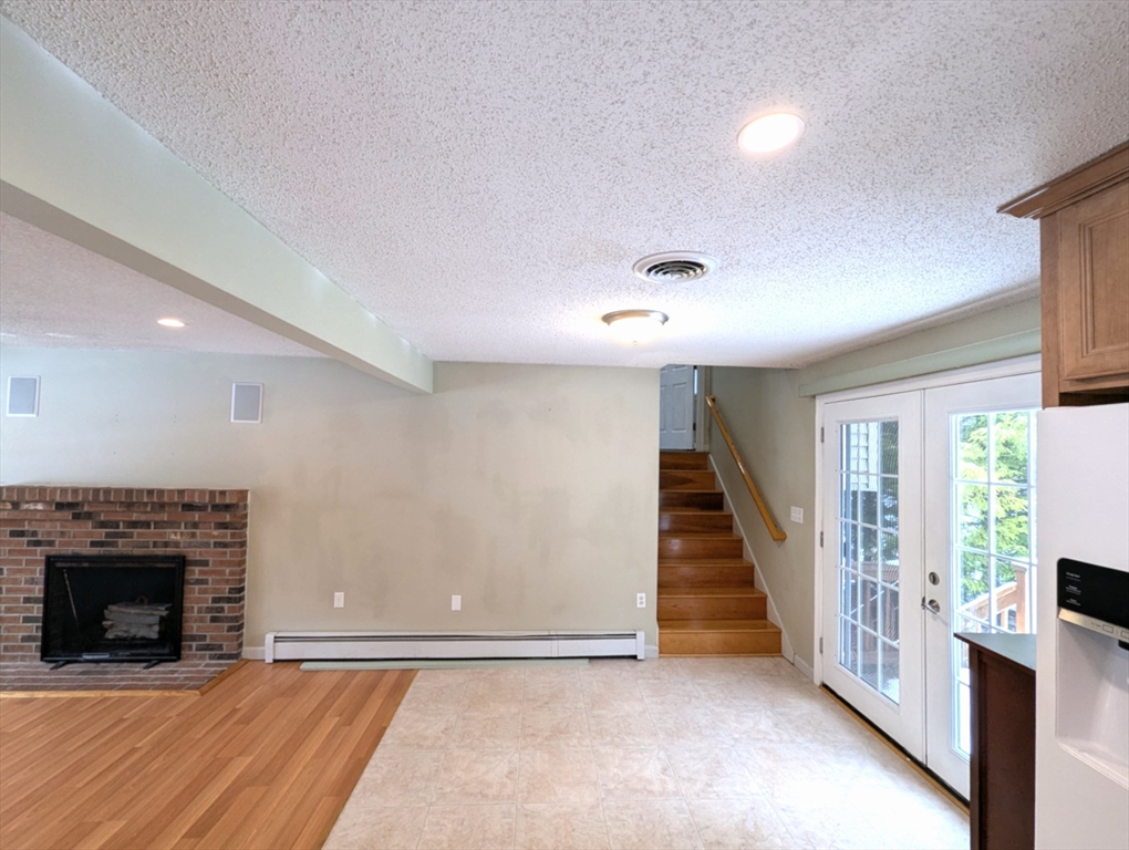 65 Horse Pond Rd