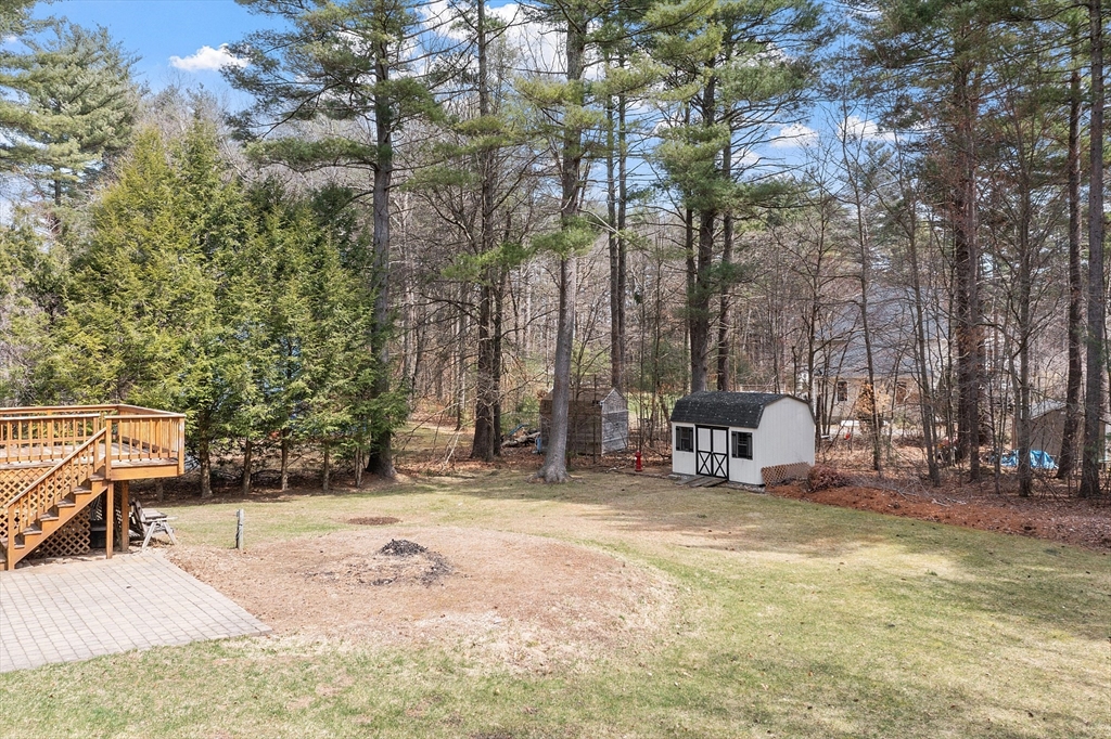 65 Horse Pond Rd