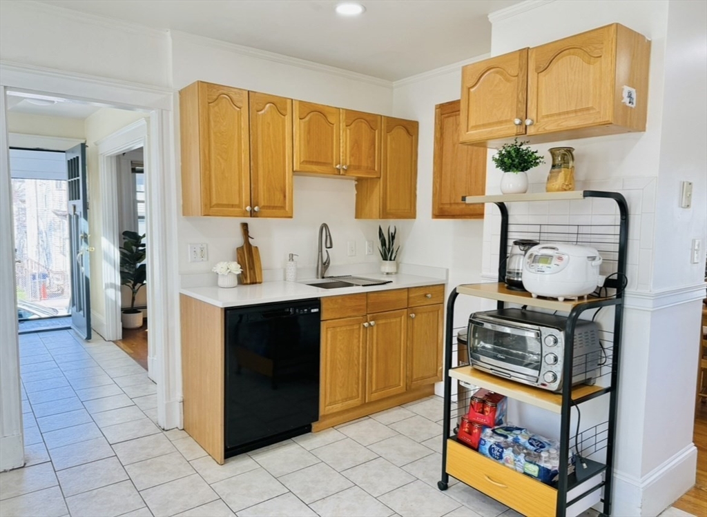7 Cushman Road