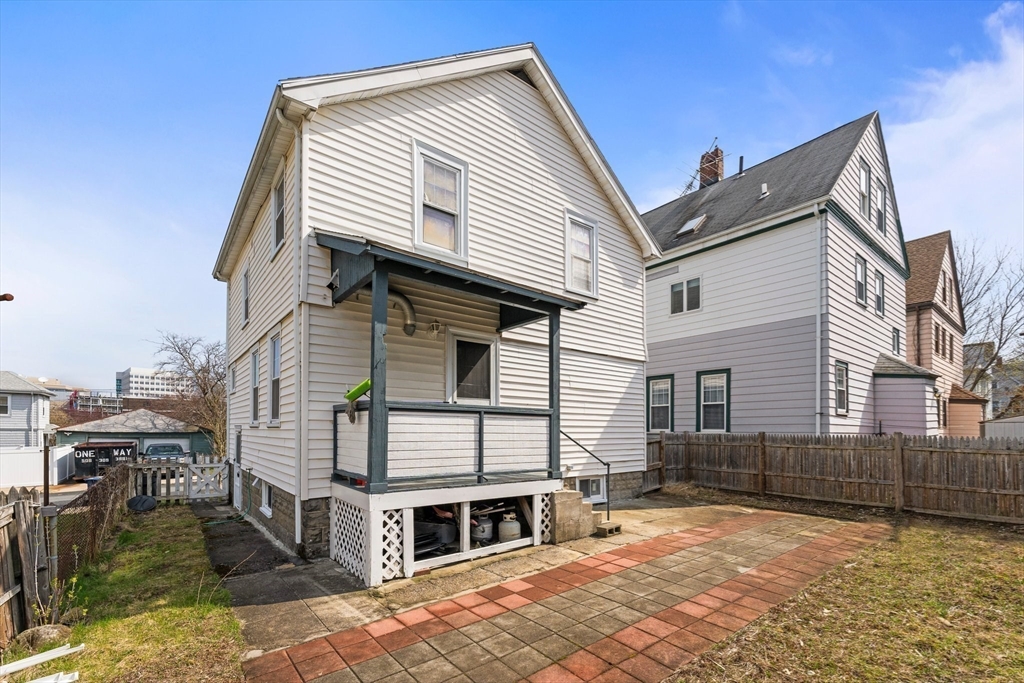 7 Cushman Road