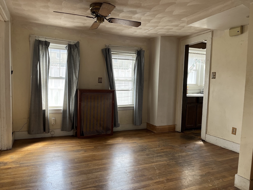 98 Seminole Ave