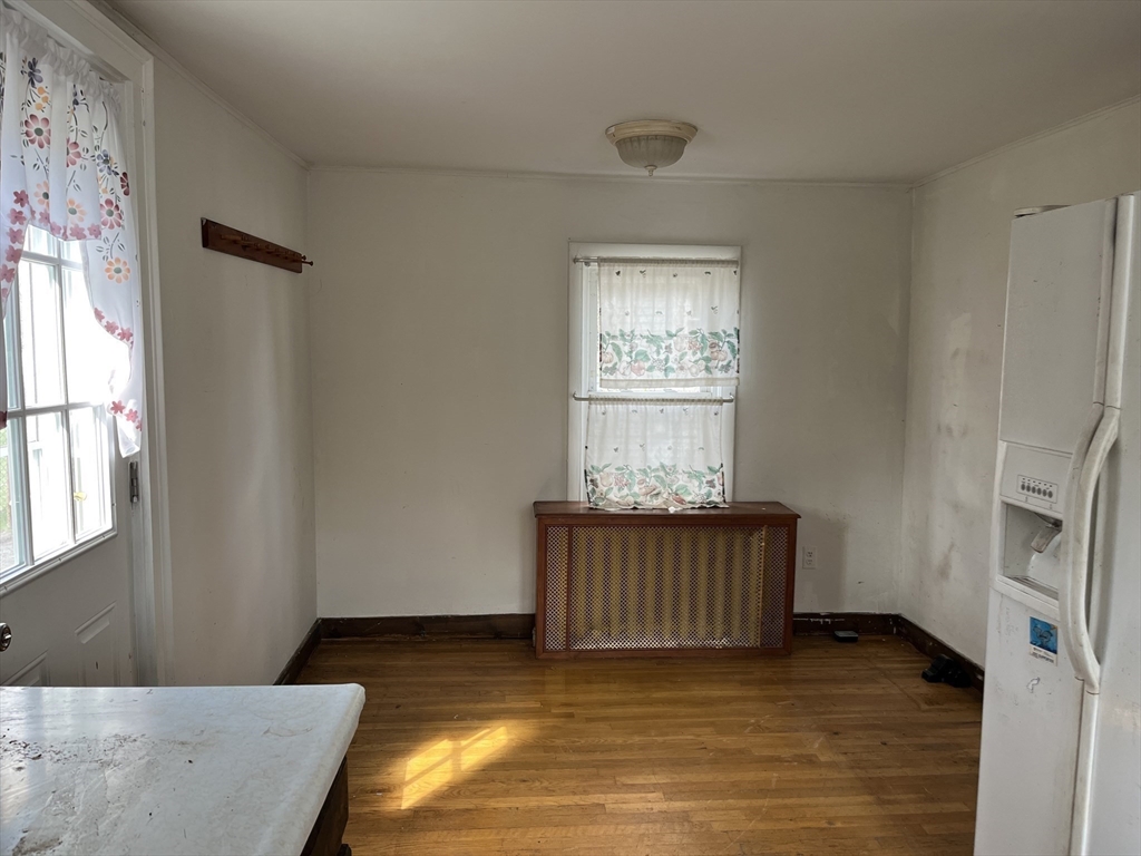 98 Seminole Ave