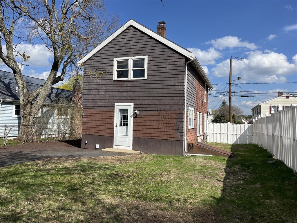 98 Seminole Ave
