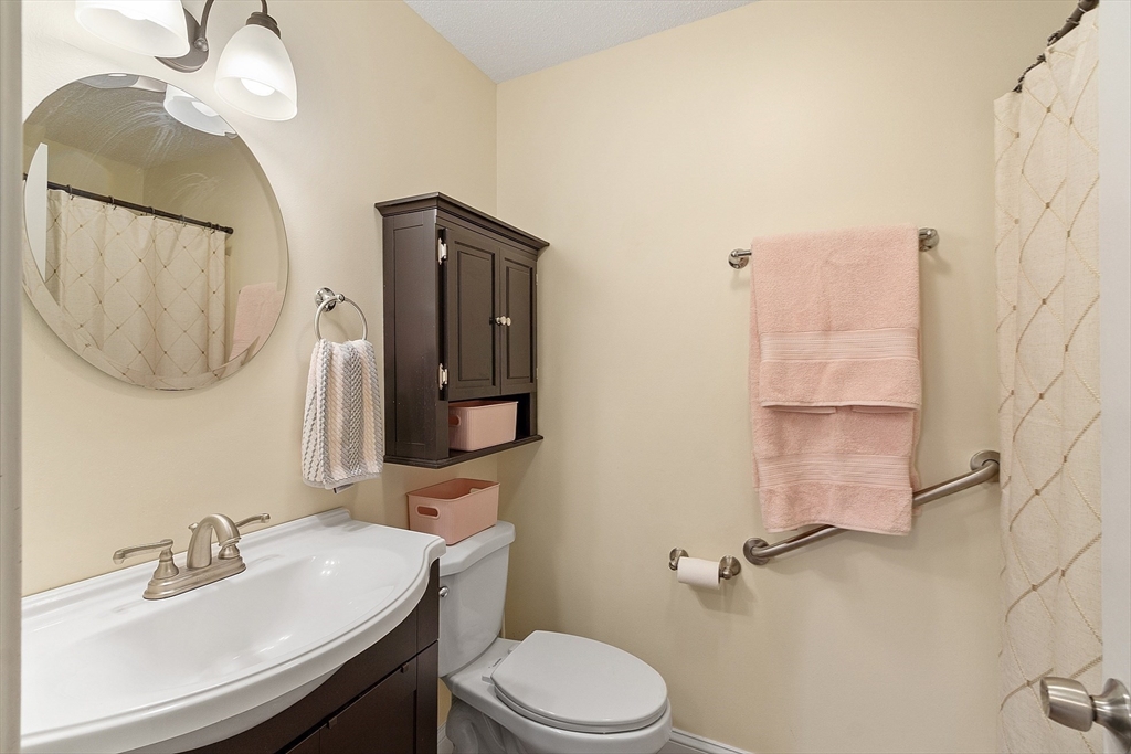 103 Main St # 19
