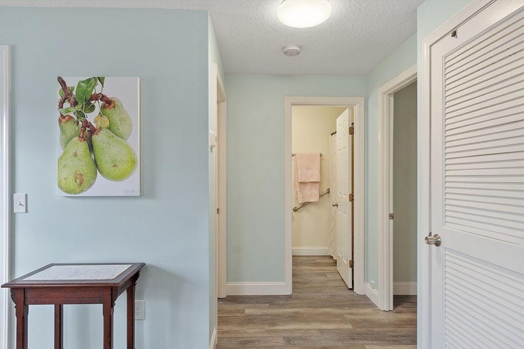 103 Main St # 19