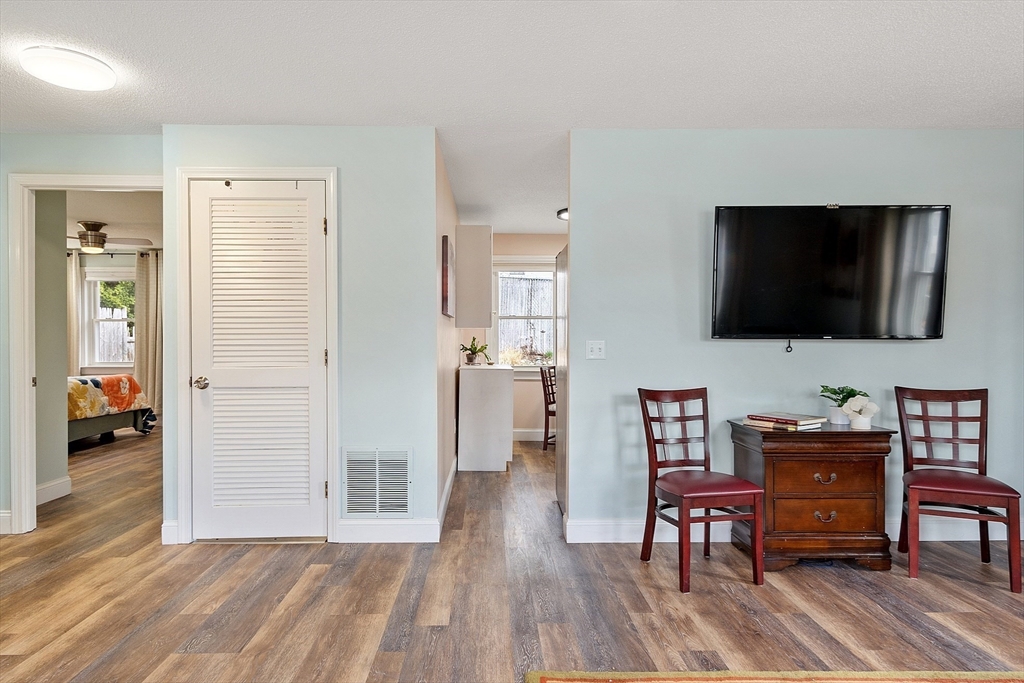 103 Main St # 19