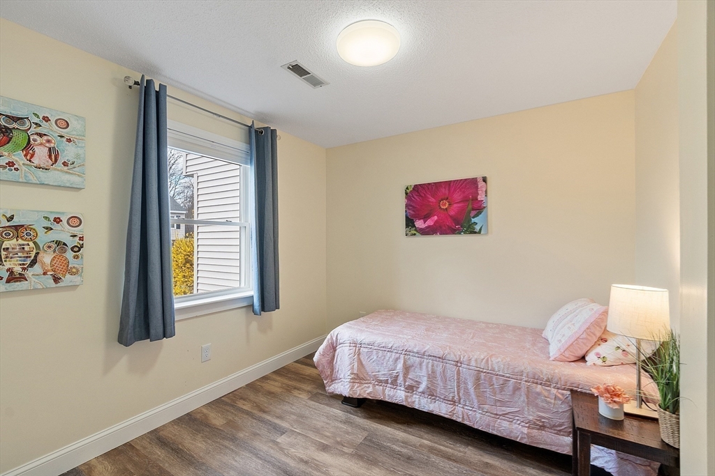 103 Main St # 19
