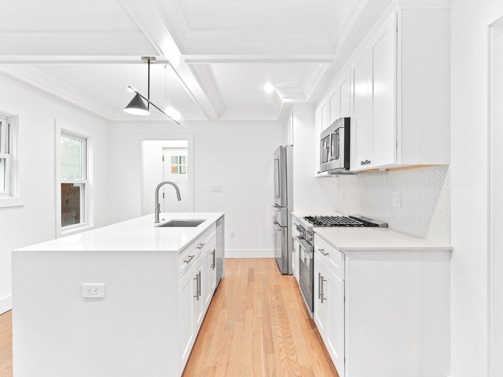 58-60 Governor Winthrop Rd # 58