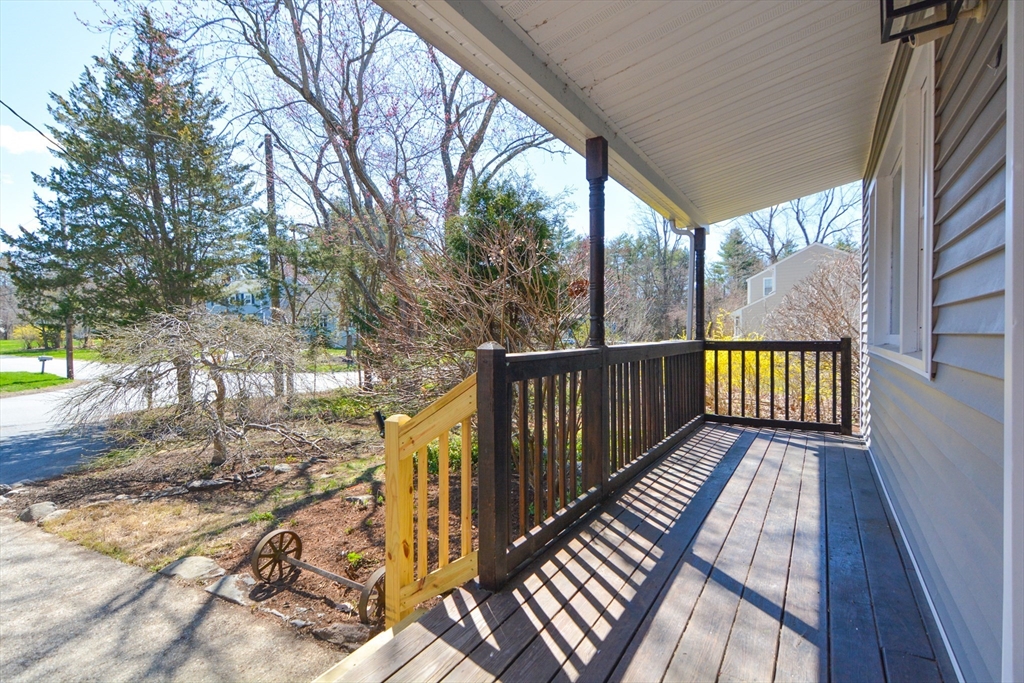 41 Flint Rd