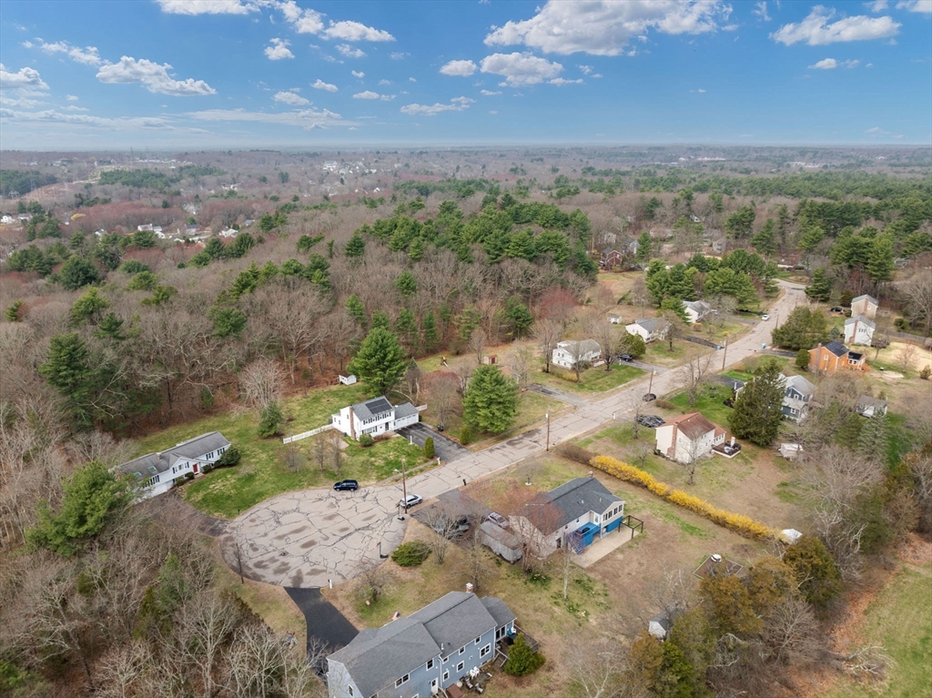 13 Independence Ln