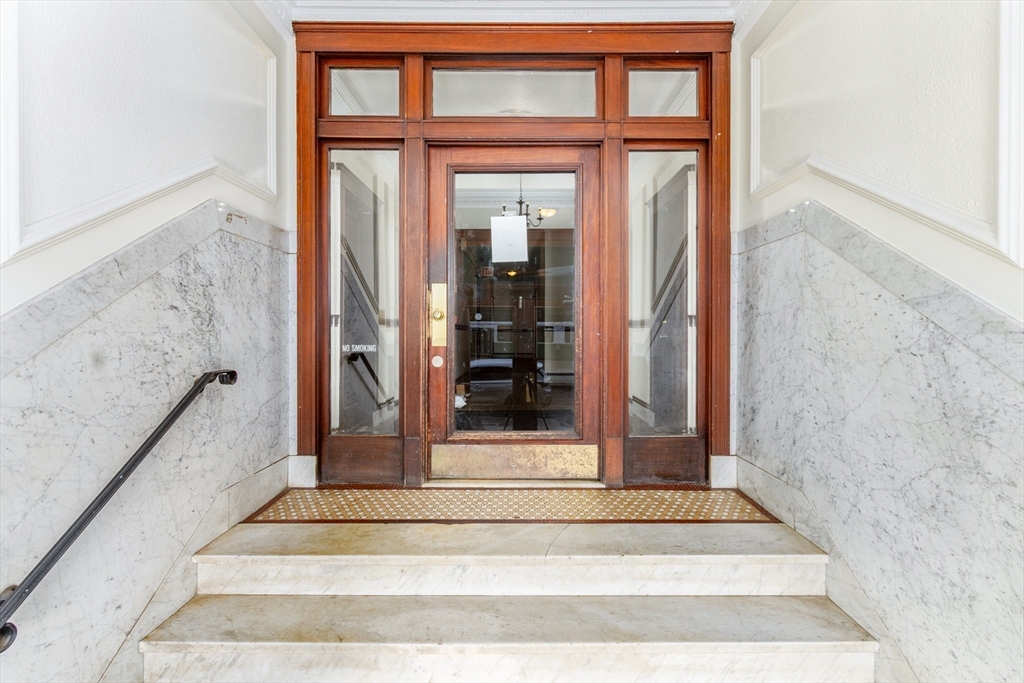 1564 Commonwealth Ave # 16