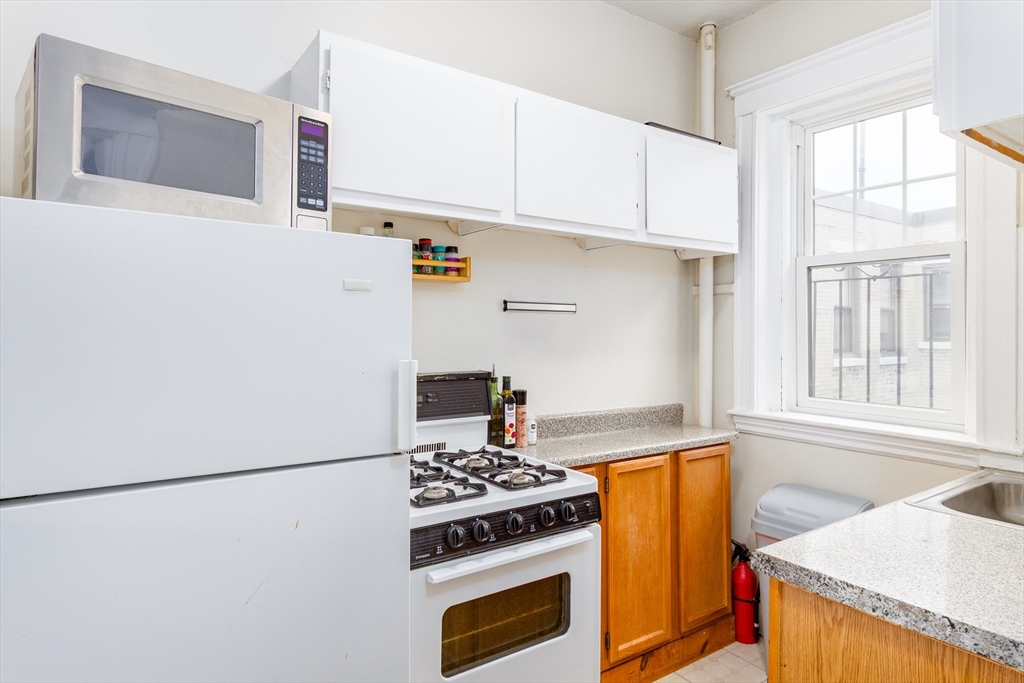 1564 Commonwealth Ave # 16