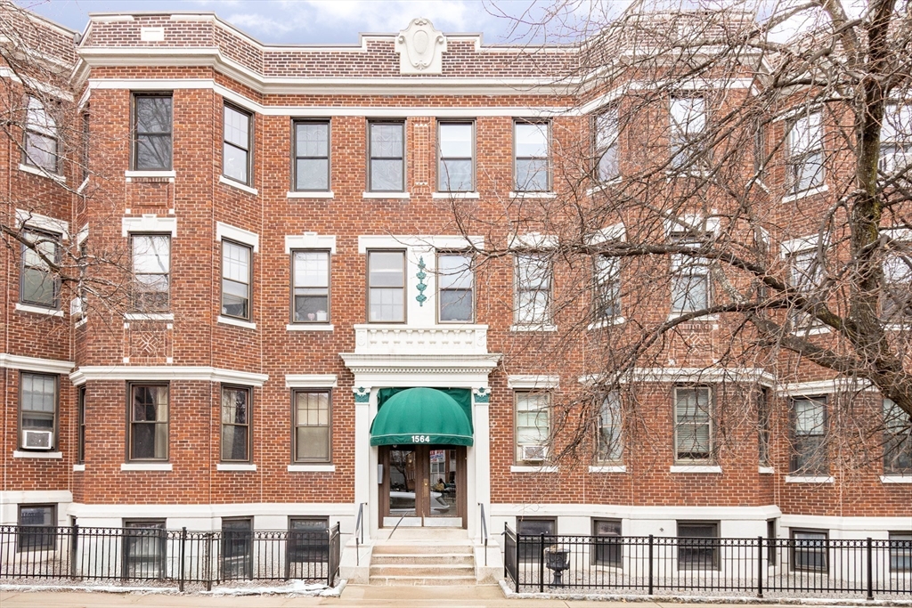 1564 Commonwealth Ave # 16