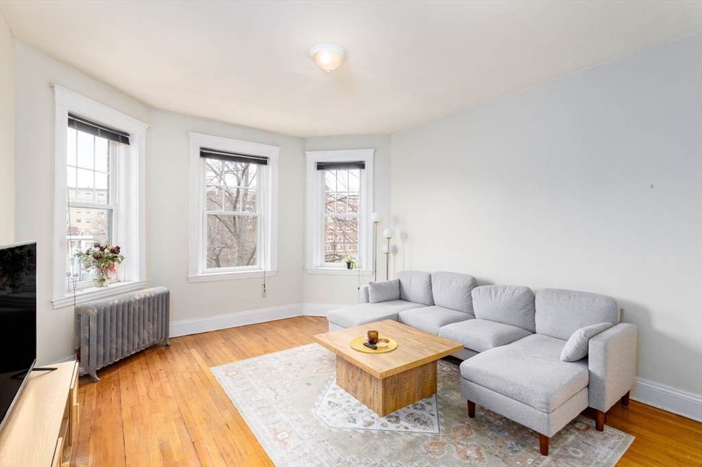 1564 Commonwealth Ave # 16