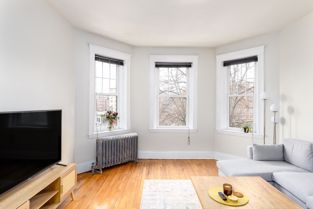 1564 Commonwealth Ave # 16
