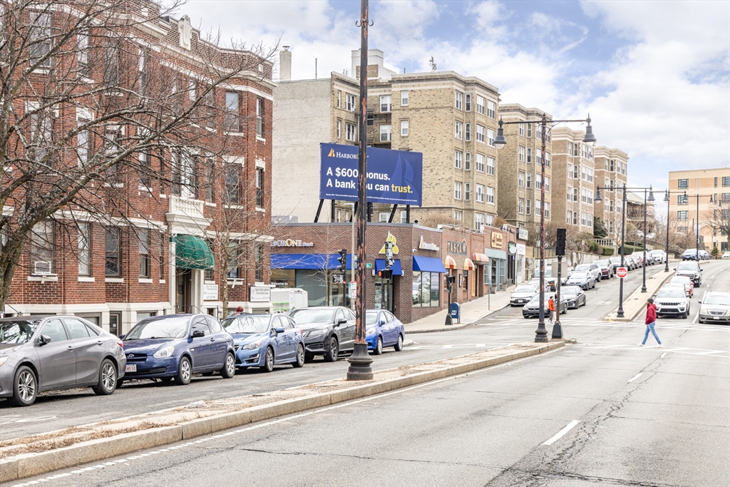 1564 Commonwealth Ave # 16