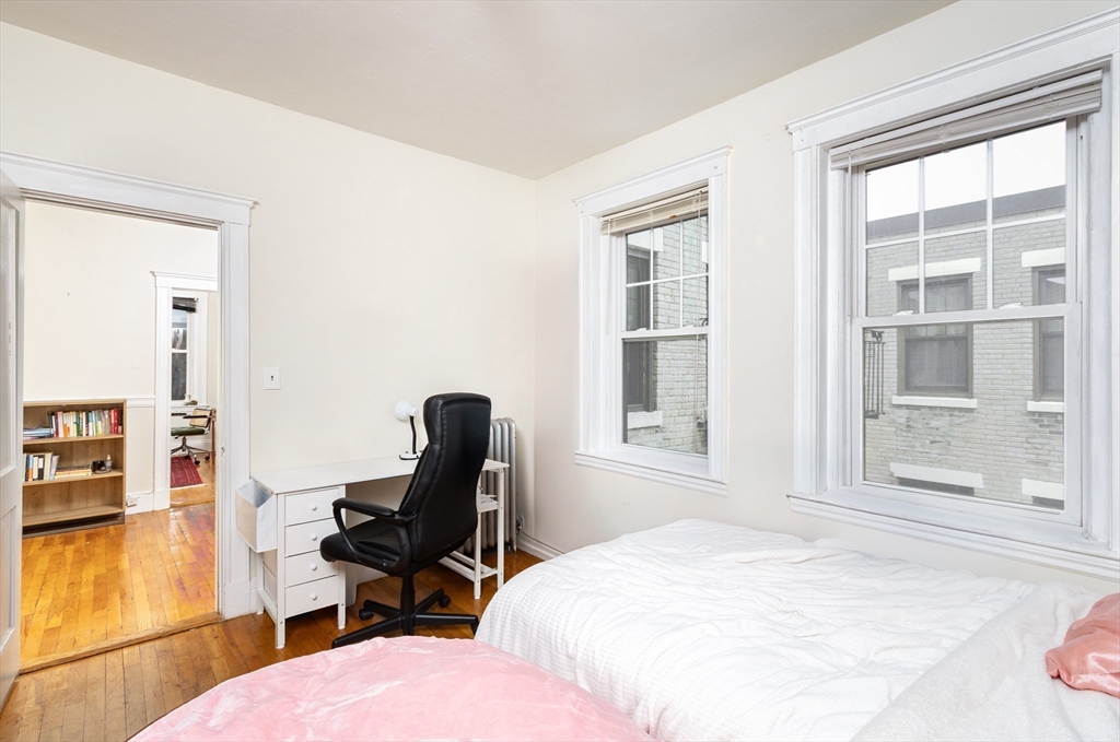1564 Commonwealth Ave # 16