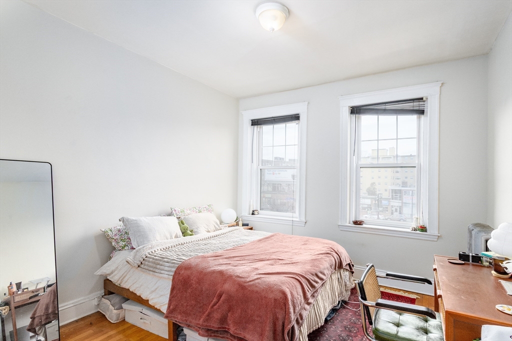 1564 Commonwealth Ave # 16
