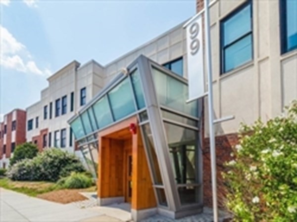 99 Chestnut Hill Ave # 307