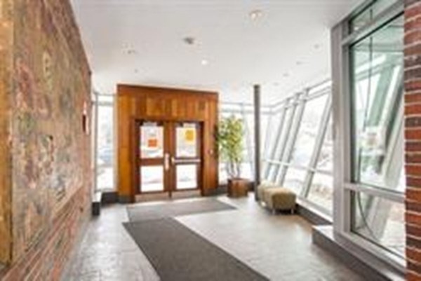 99 Chestnut Hill Ave # 307