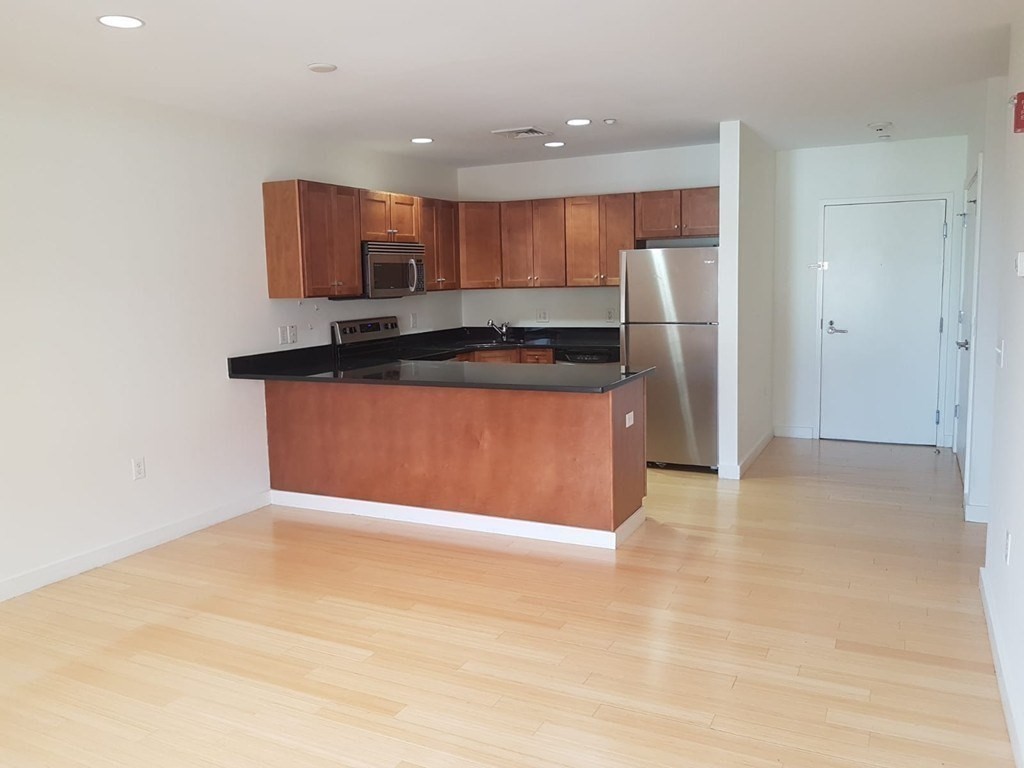 99 Chestnut Hill Ave # 307