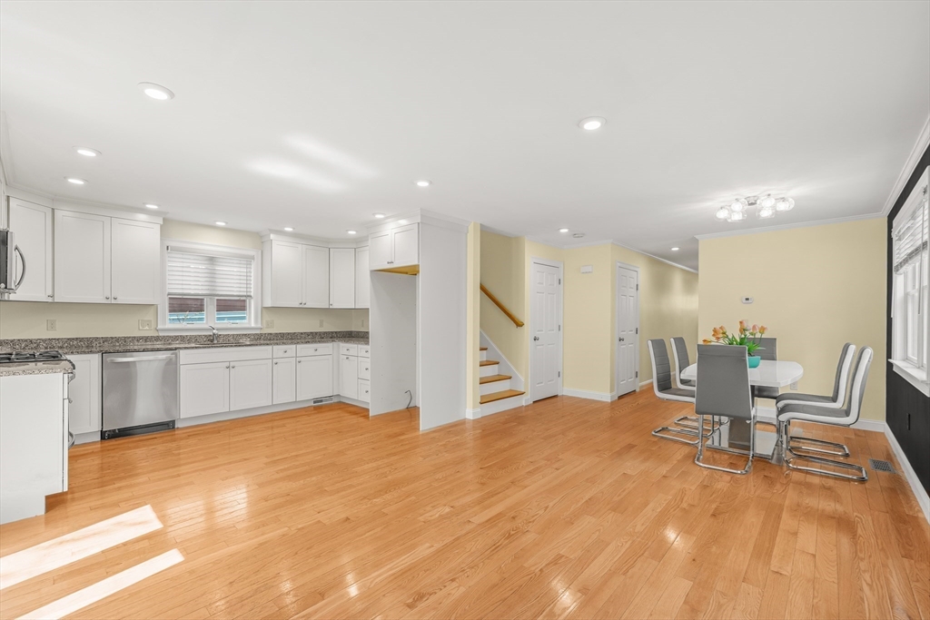 13 W Dexter Ave # 1