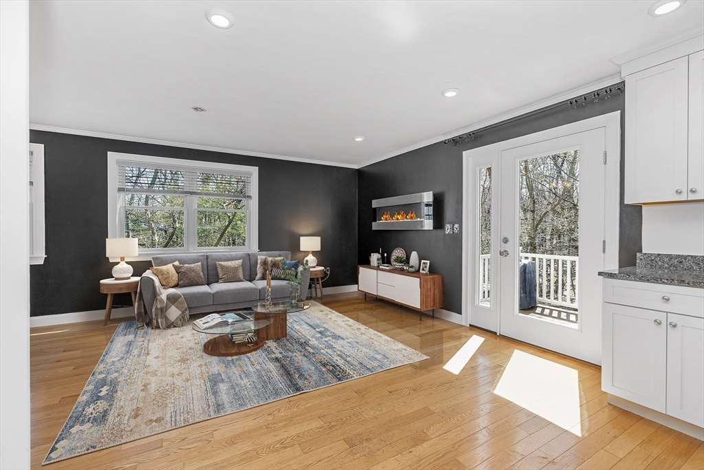 13 W Dexter Ave # 1