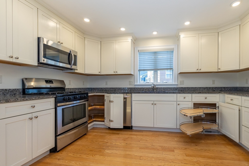 13 W Dexter Ave # 1