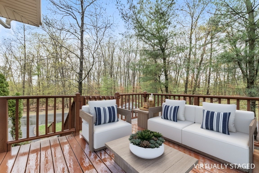 228 Algonquin Trl # 228