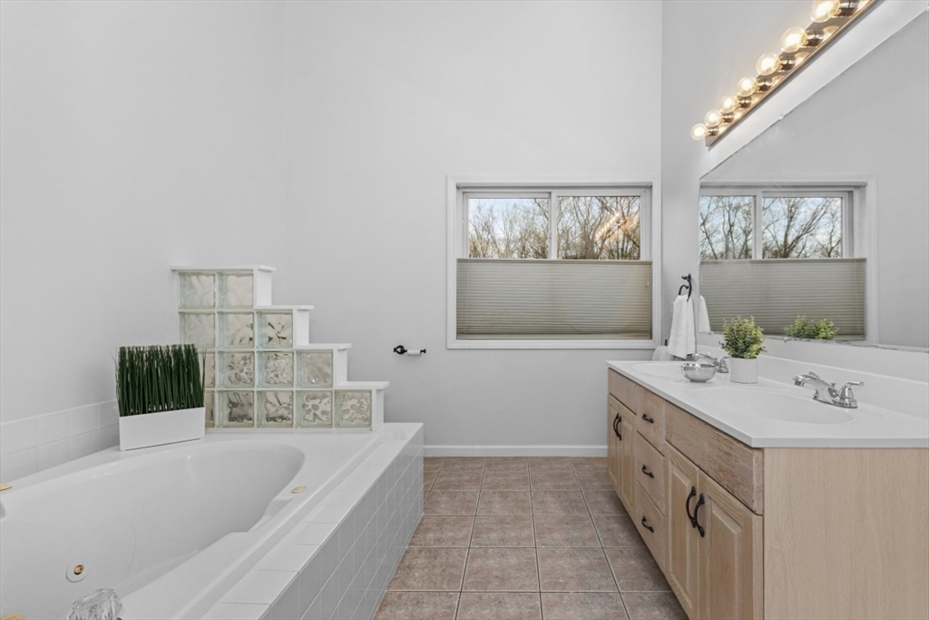 228 Algonquin Trl # 228