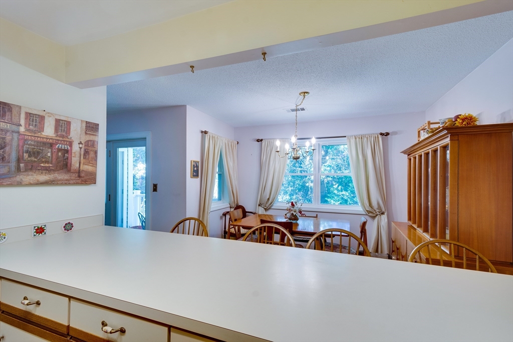 303 Tuckers Ln # 303