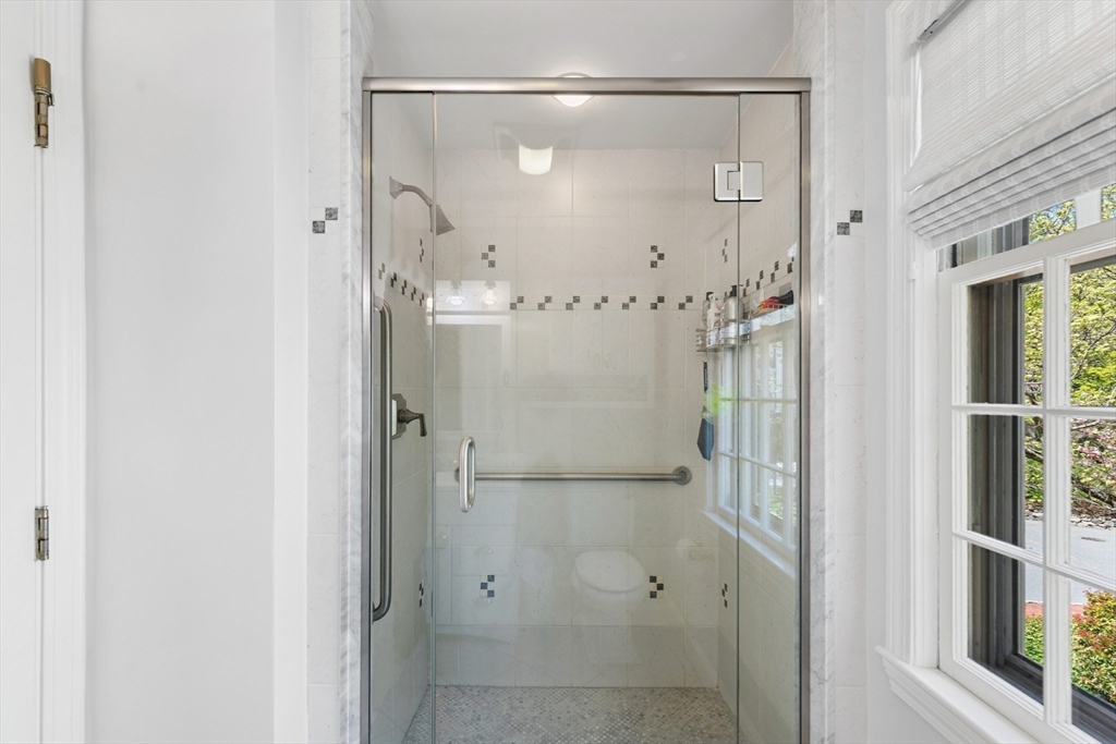 1505 Massachusetts Ave # 6