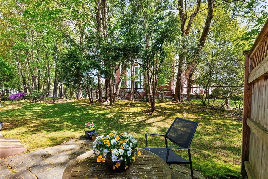 1505 Massachusetts Ave # 6
